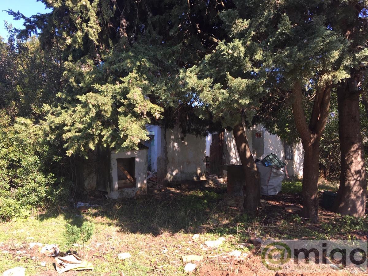 For sale of land in Manilva