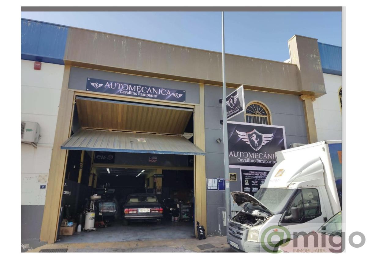 For sale of premises in Marbella