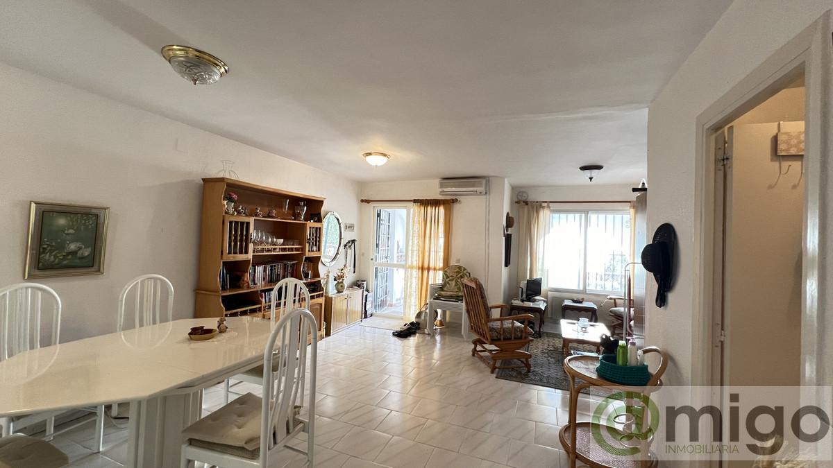 For sale of villa in Manilva