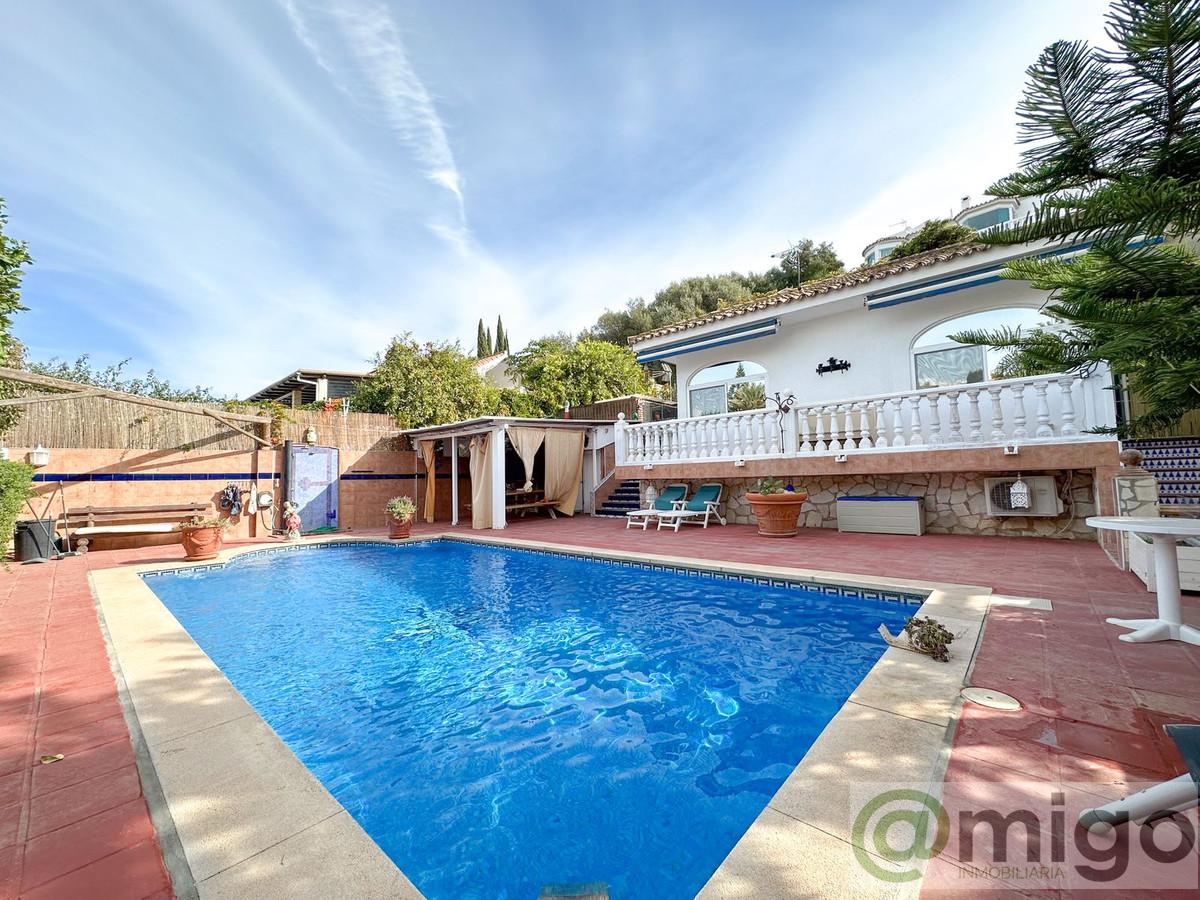 Venta de villa en Cerros del Aguila