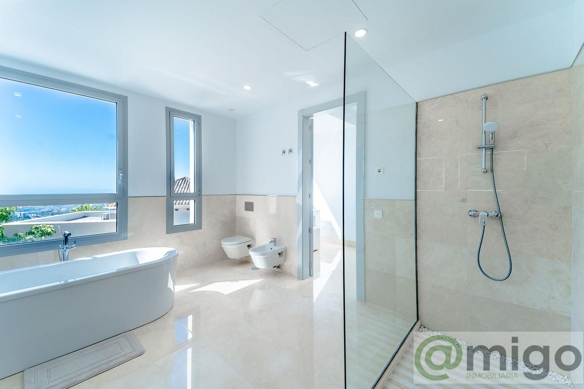 For sale of villa in Marbella