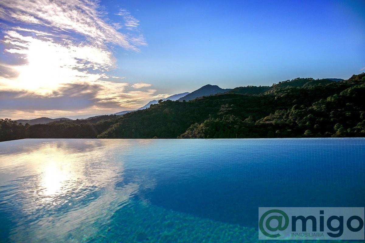 For sale of villa in Marbella