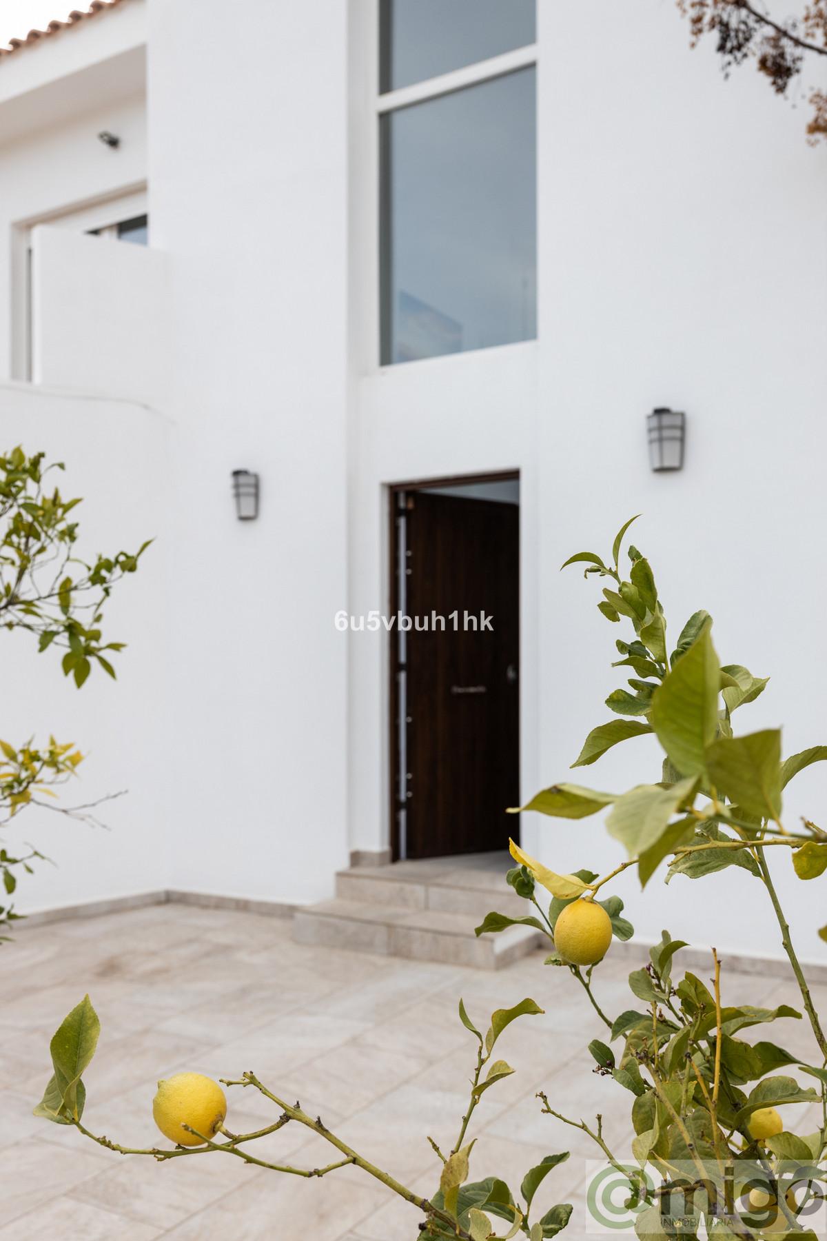 For sale of villa in Mijas