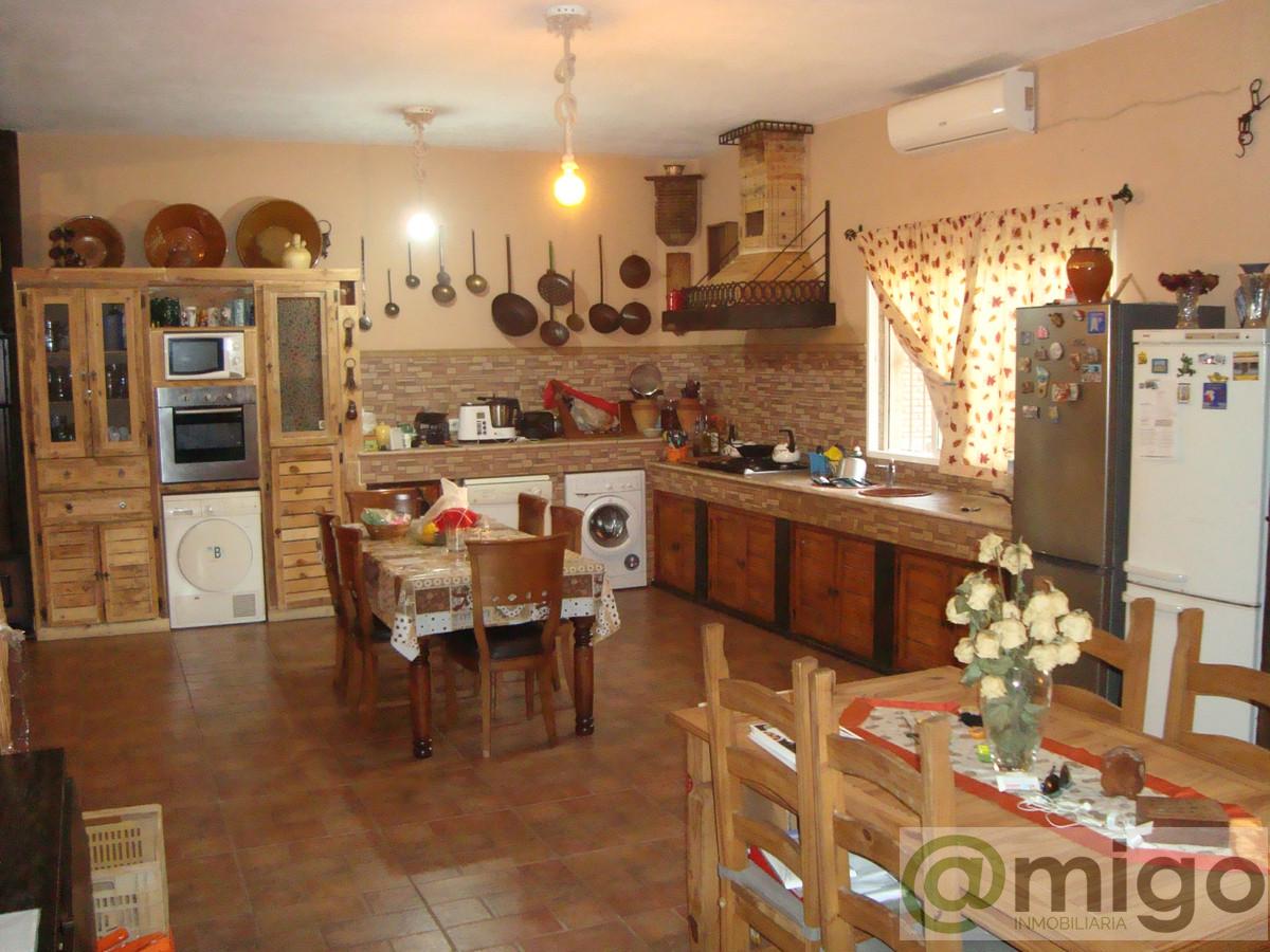 For sale of villa in Manilva
