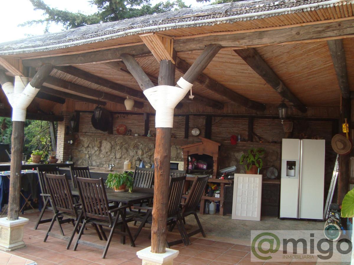 For sale of villa in Manilva