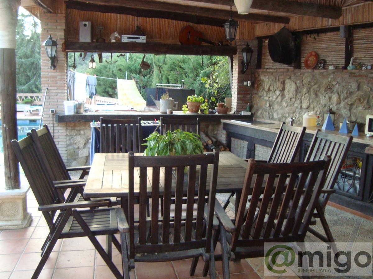 For sale of villa in Manilva