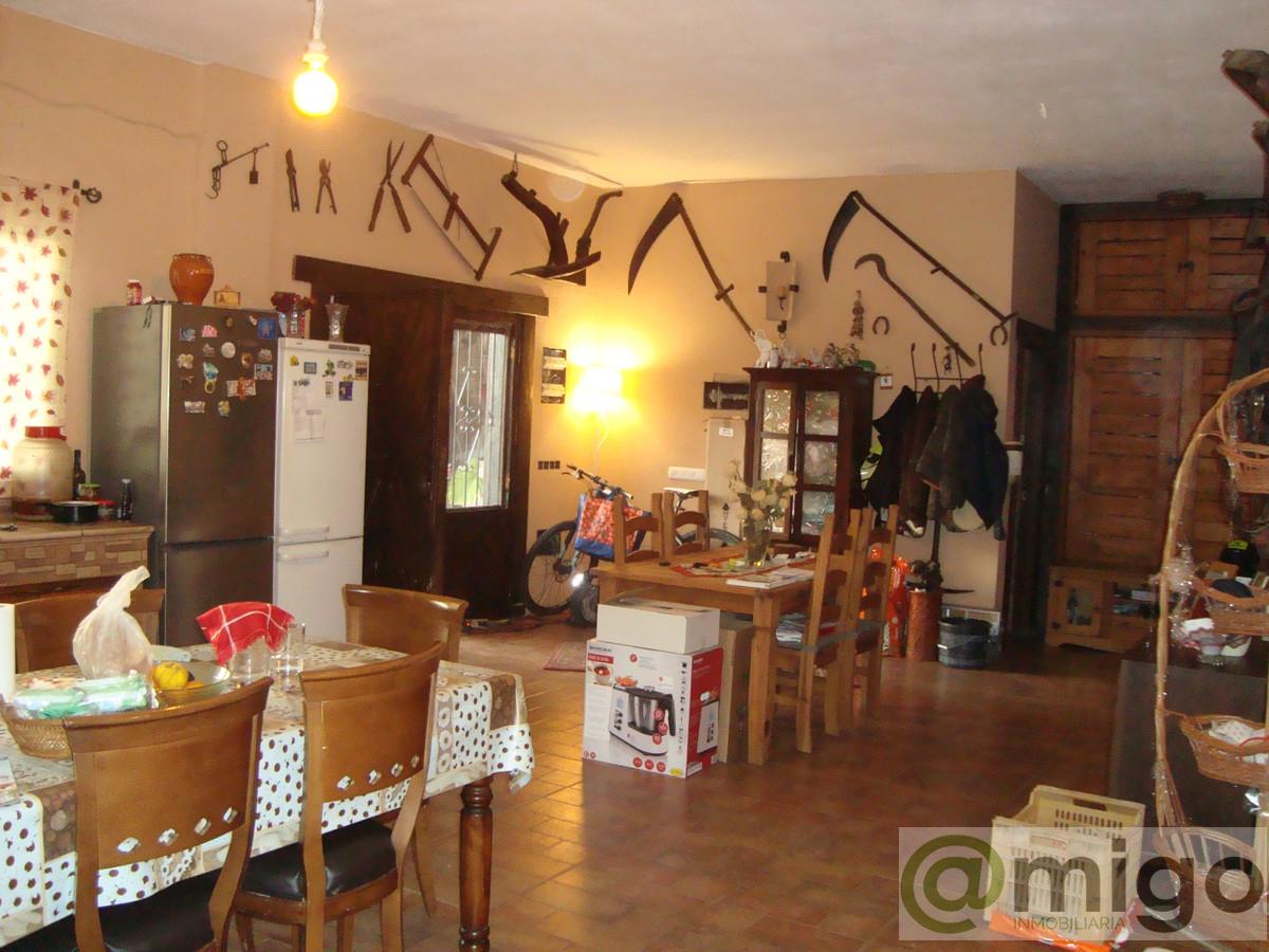 For sale of villa in Manilva