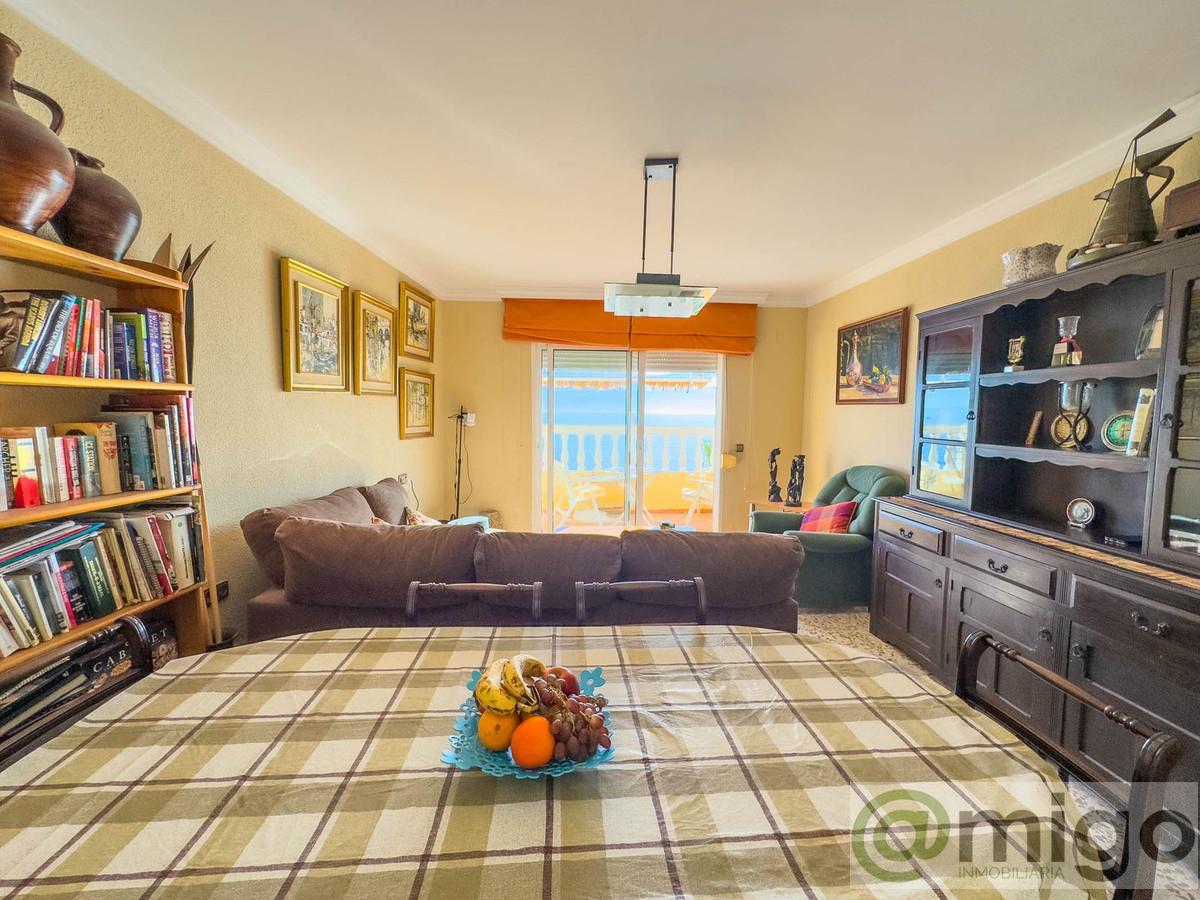 Venta de apartamento en San Luis de Sabinillas