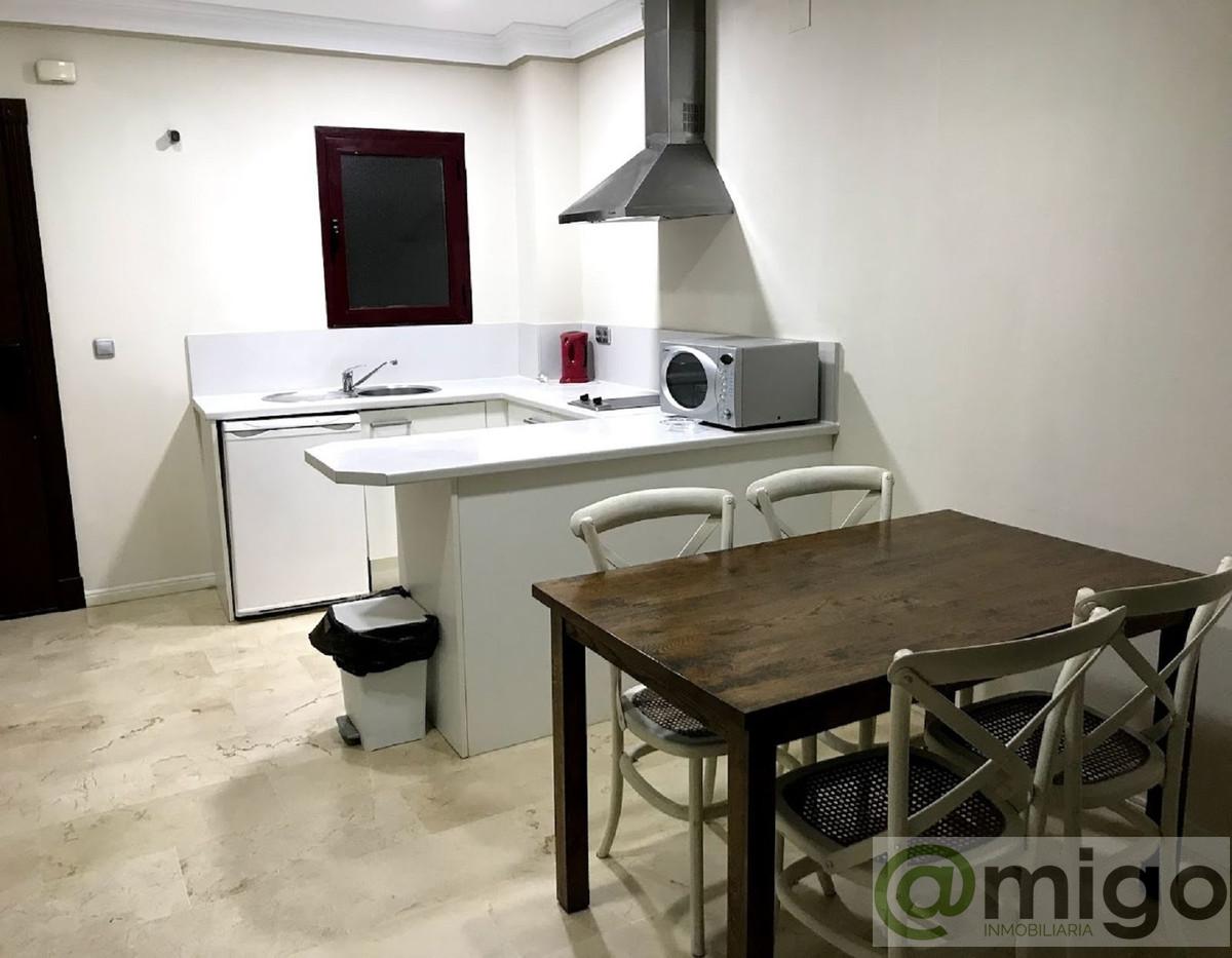 Venta de local en Manilva