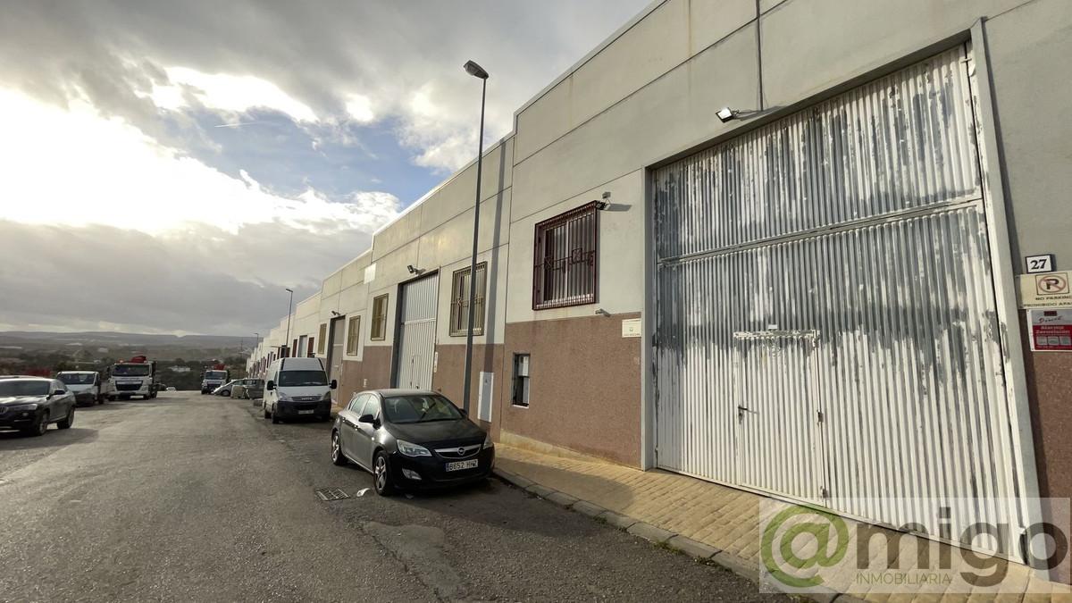 For sale of commercial in Estepona