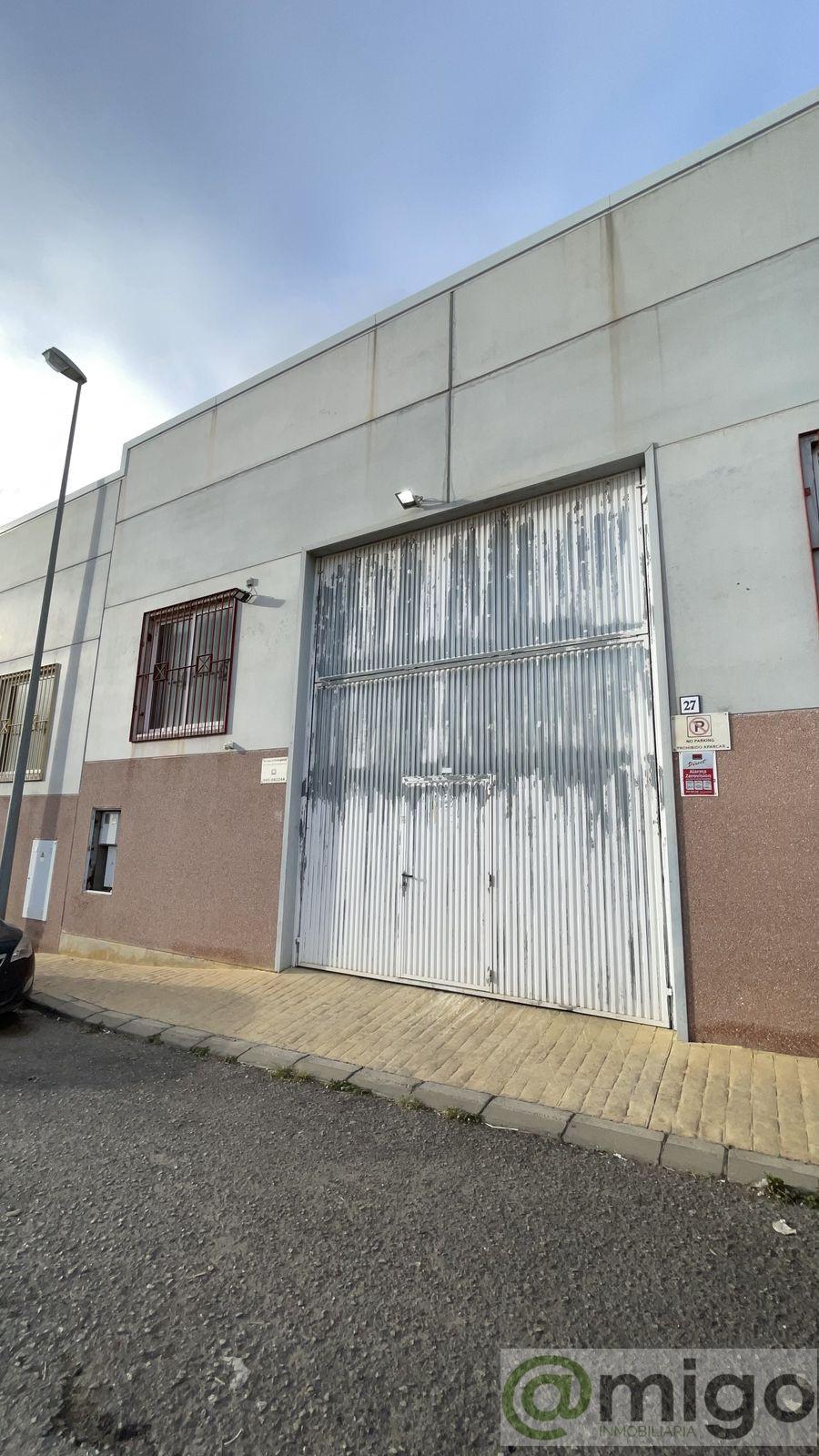 For sale of commercial in Estepona