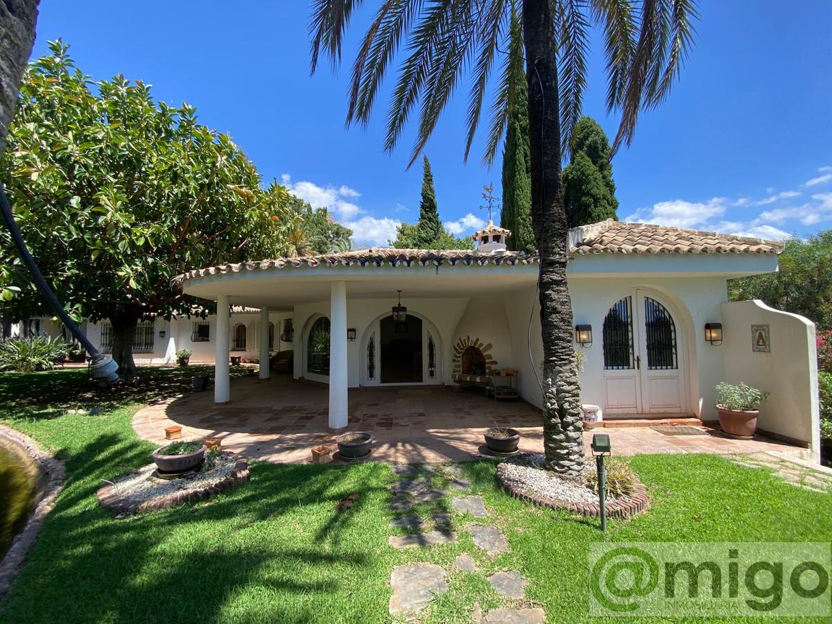 For sale of villa in Marbella