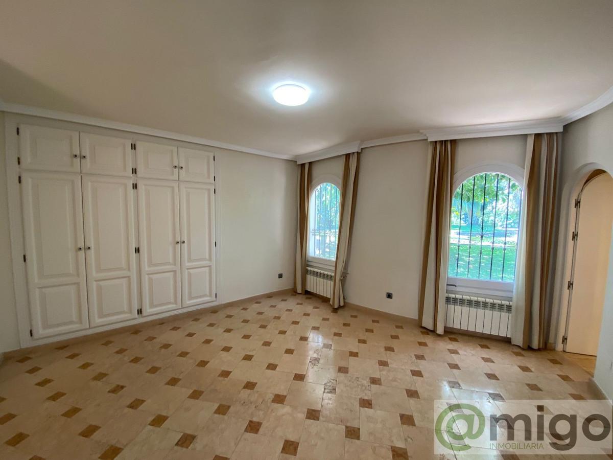 For sale of villa in Marbella