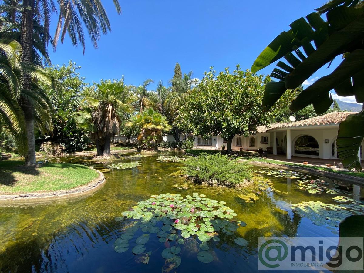 For sale of villa in Marbella