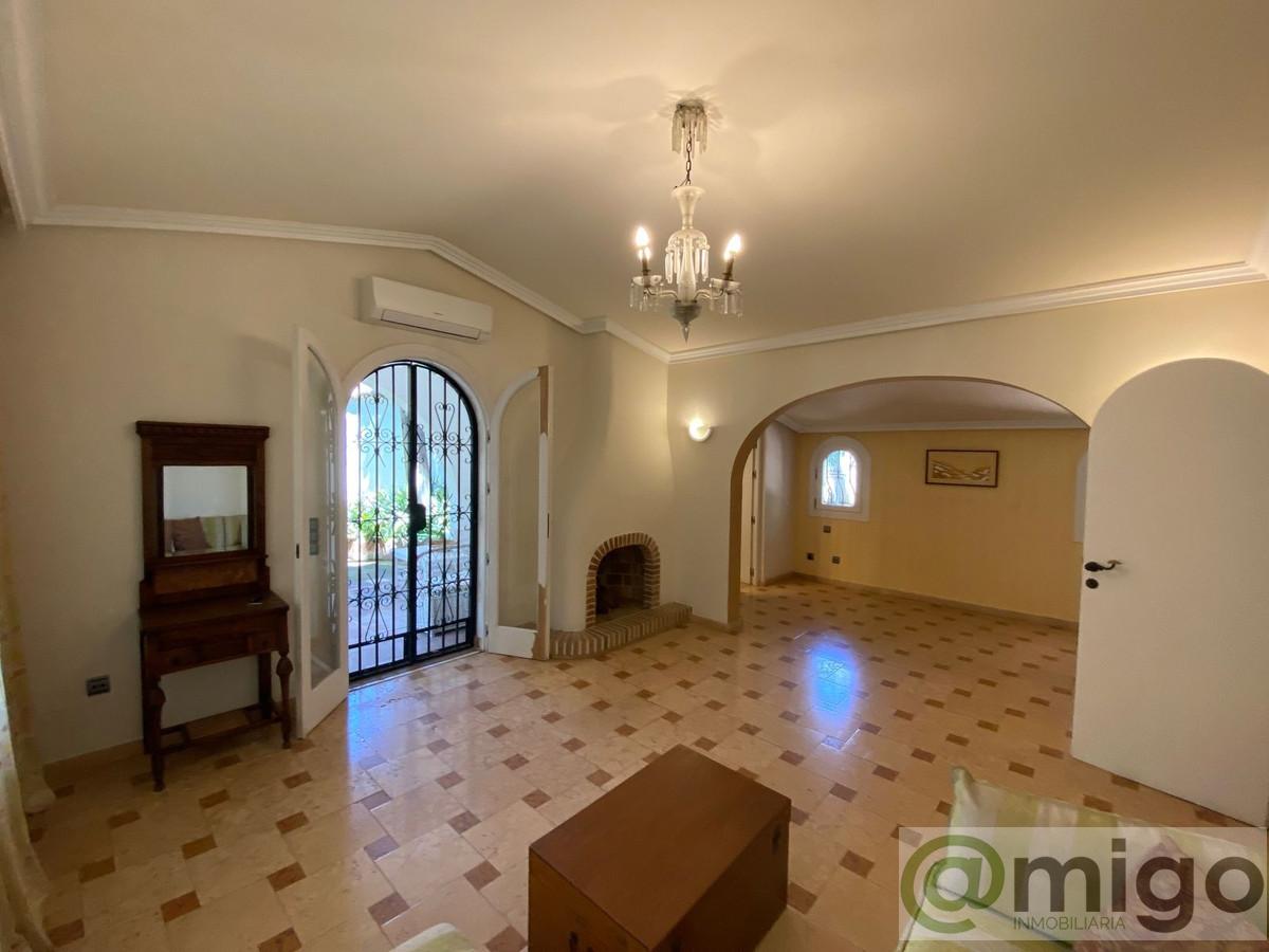 For sale of villa in Marbella