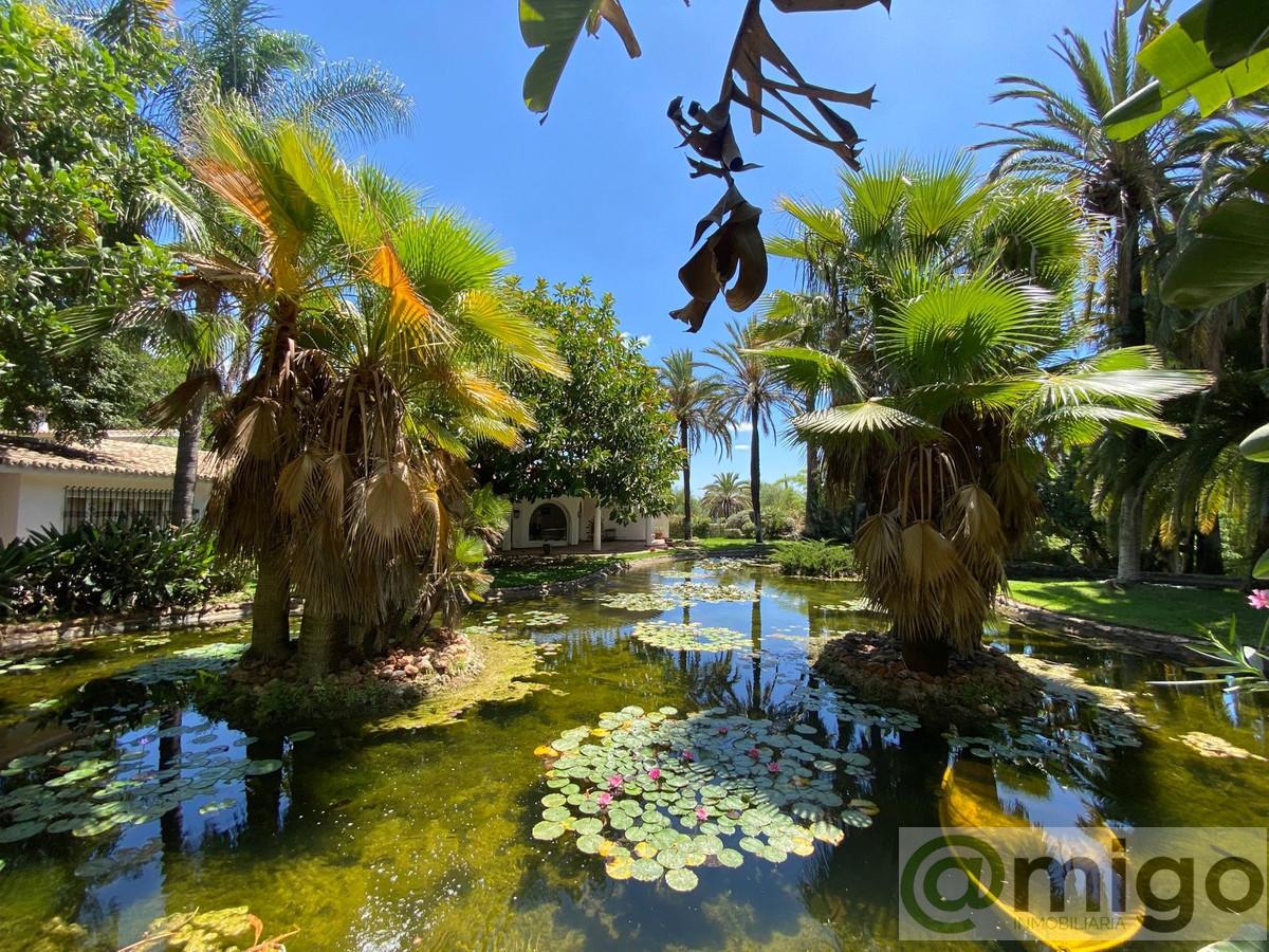 For sale of villa in Marbella