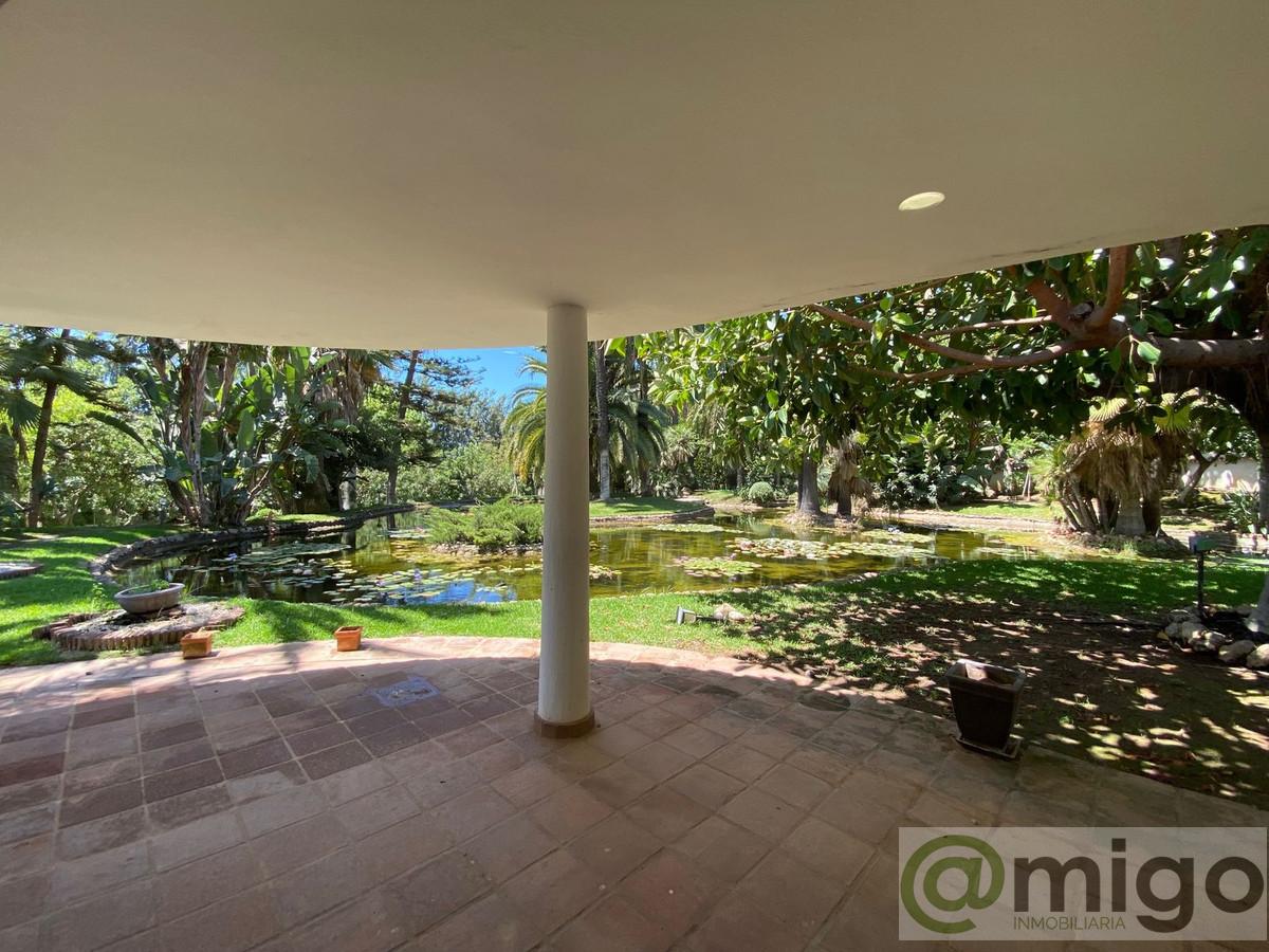 For sale of villa in Marbella