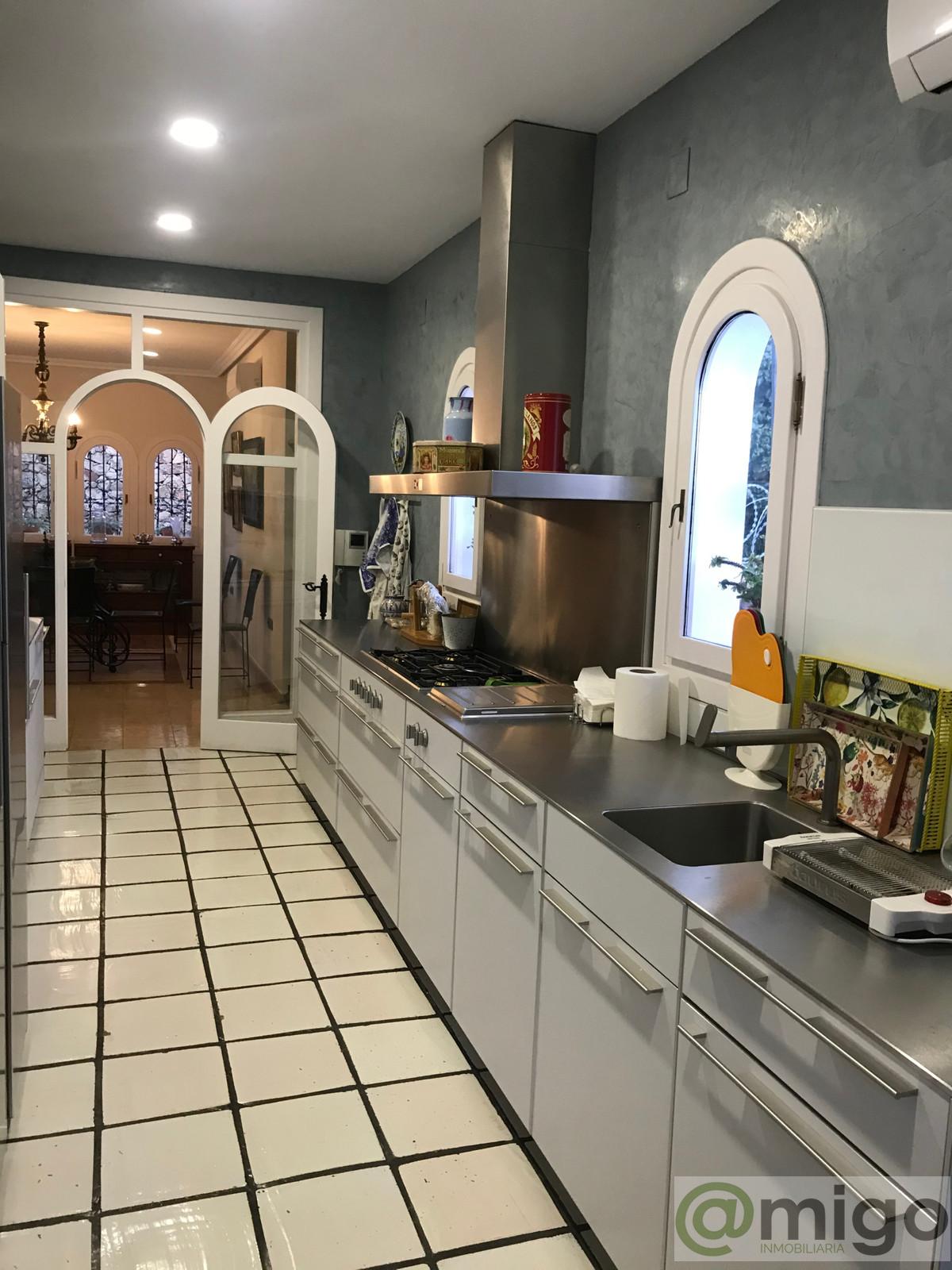 For sale of villa in Marbella