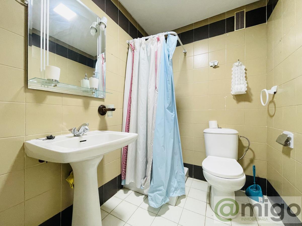 For sale of apartment in La Duquesa