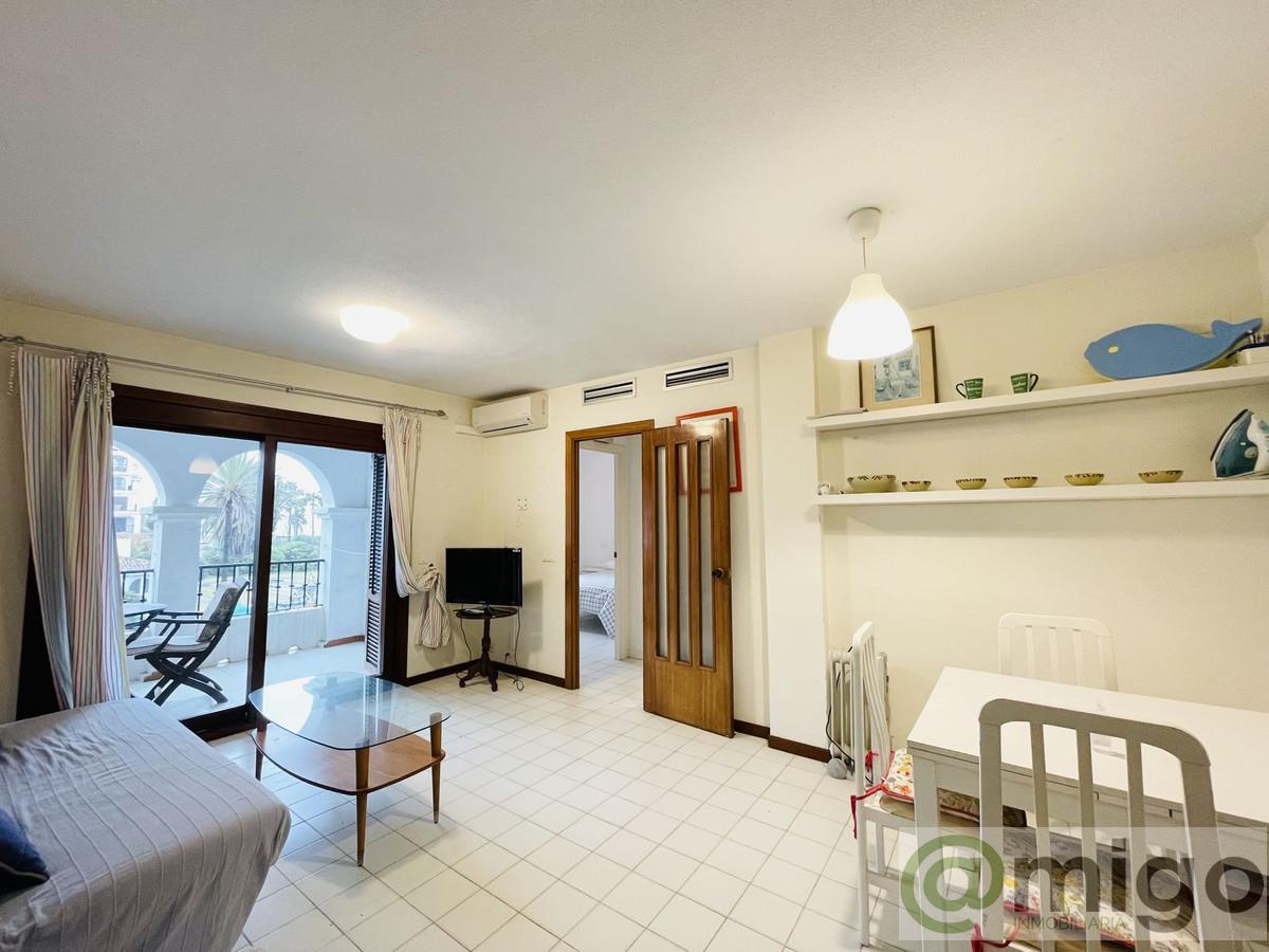 For sale of apartment in La Duquesa