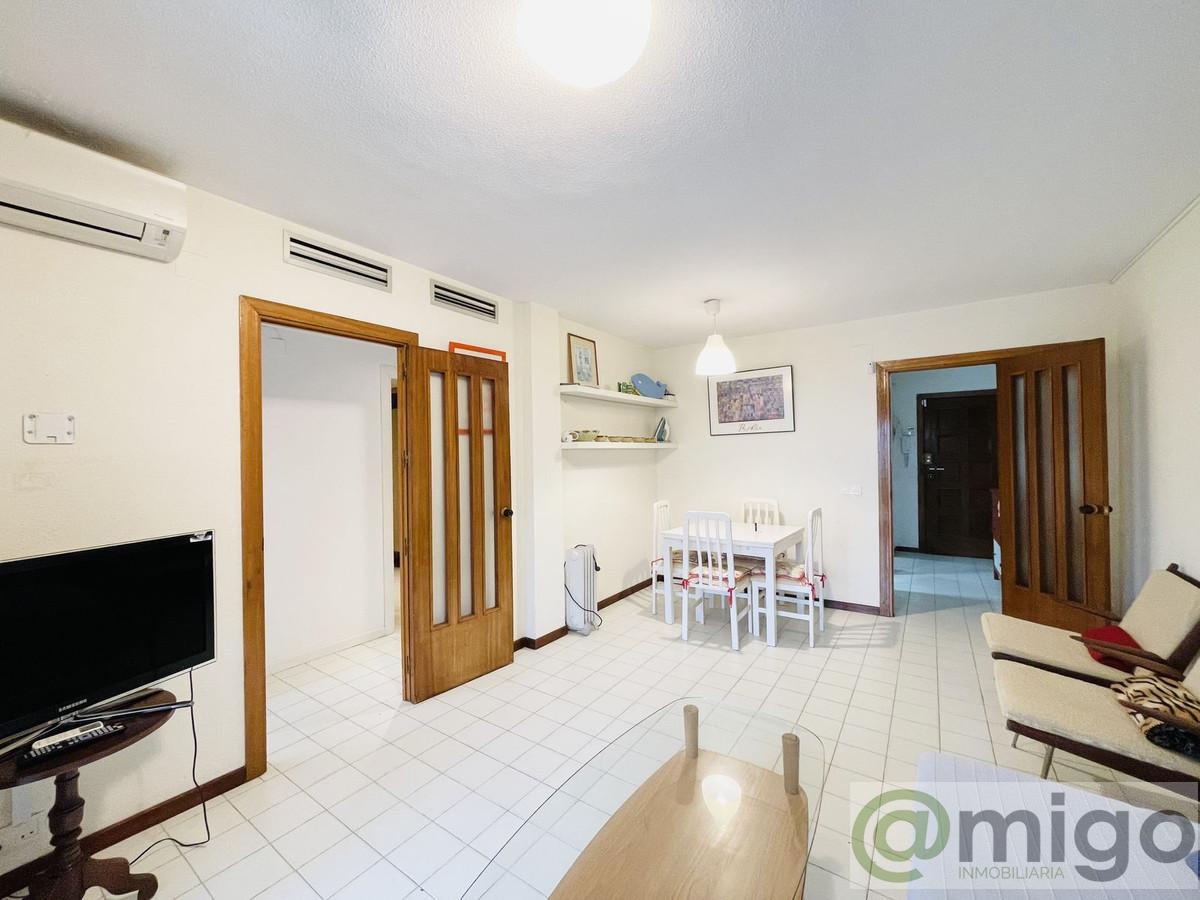 For sale of apartment in La Duquesa