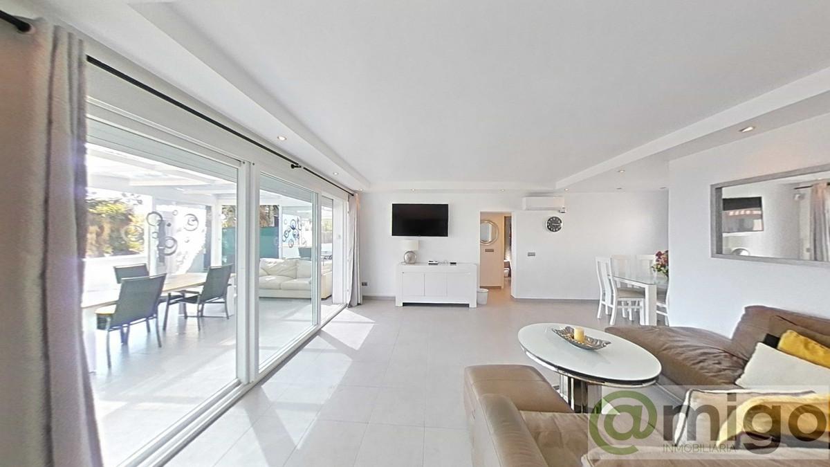 For sale of villa in Marbella
