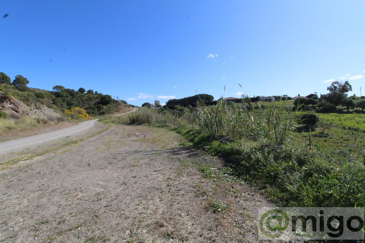 For sale of land in Marbella