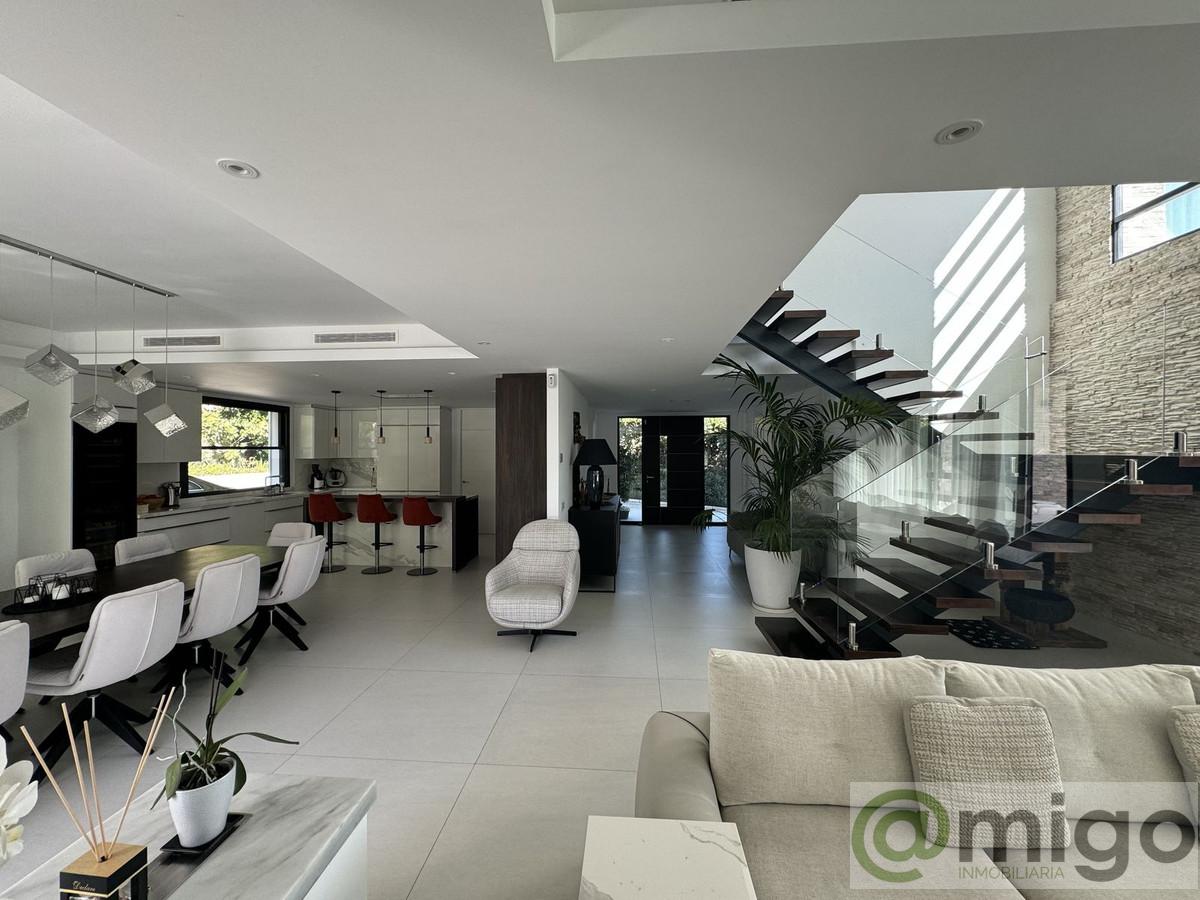 Venta de villa en Atalaya