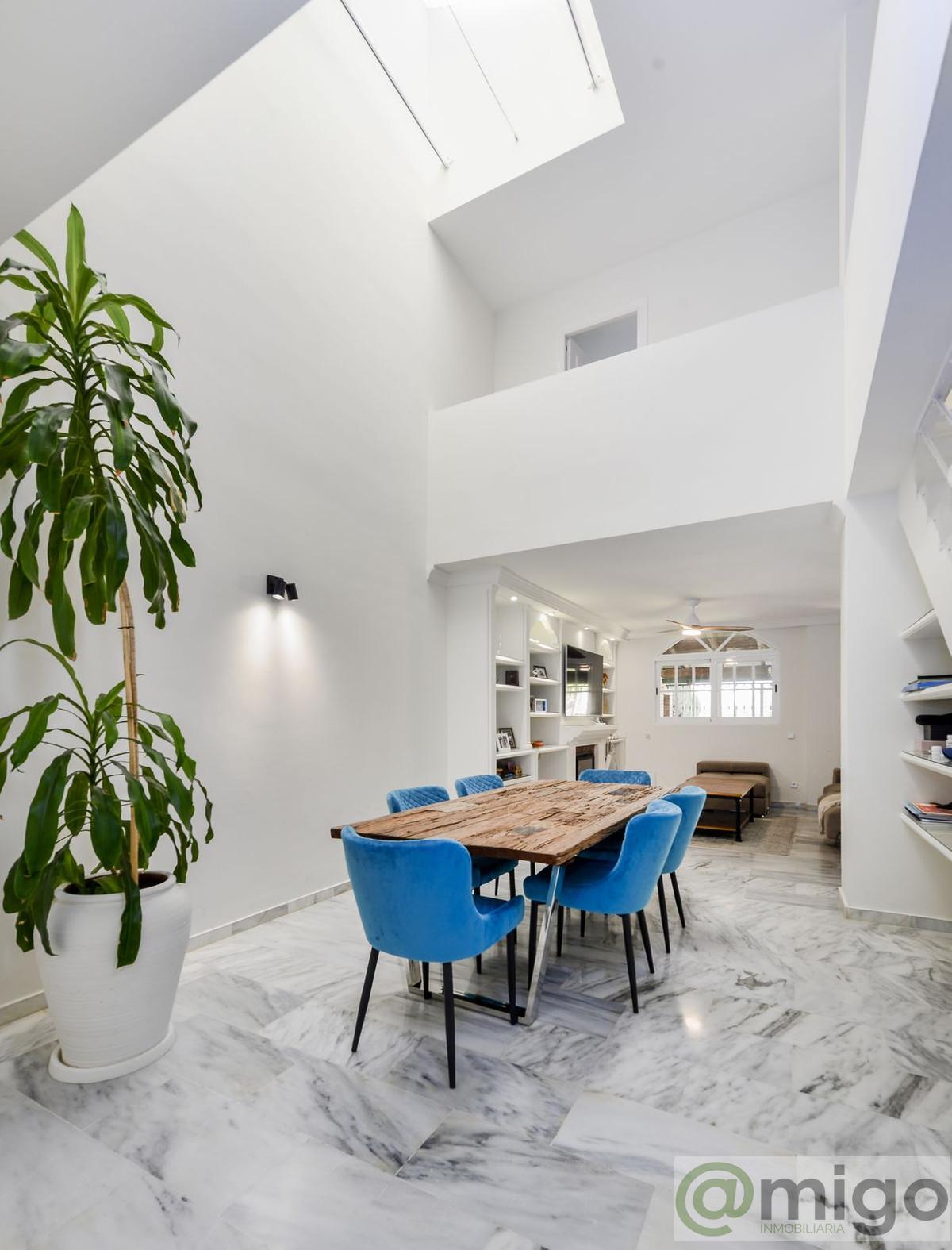 Venta de villa en Atalaya