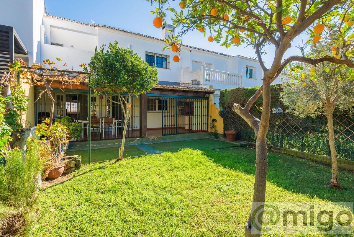 Venta de villa en Atalaya