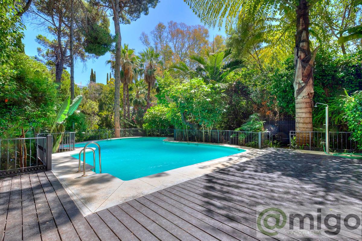For sale of apartment in Marbella