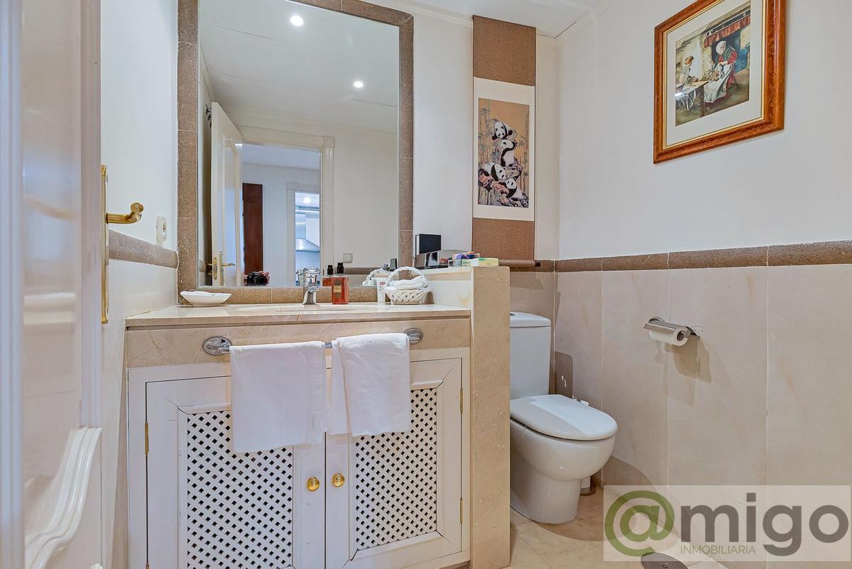 For sale of apartment in Marbella