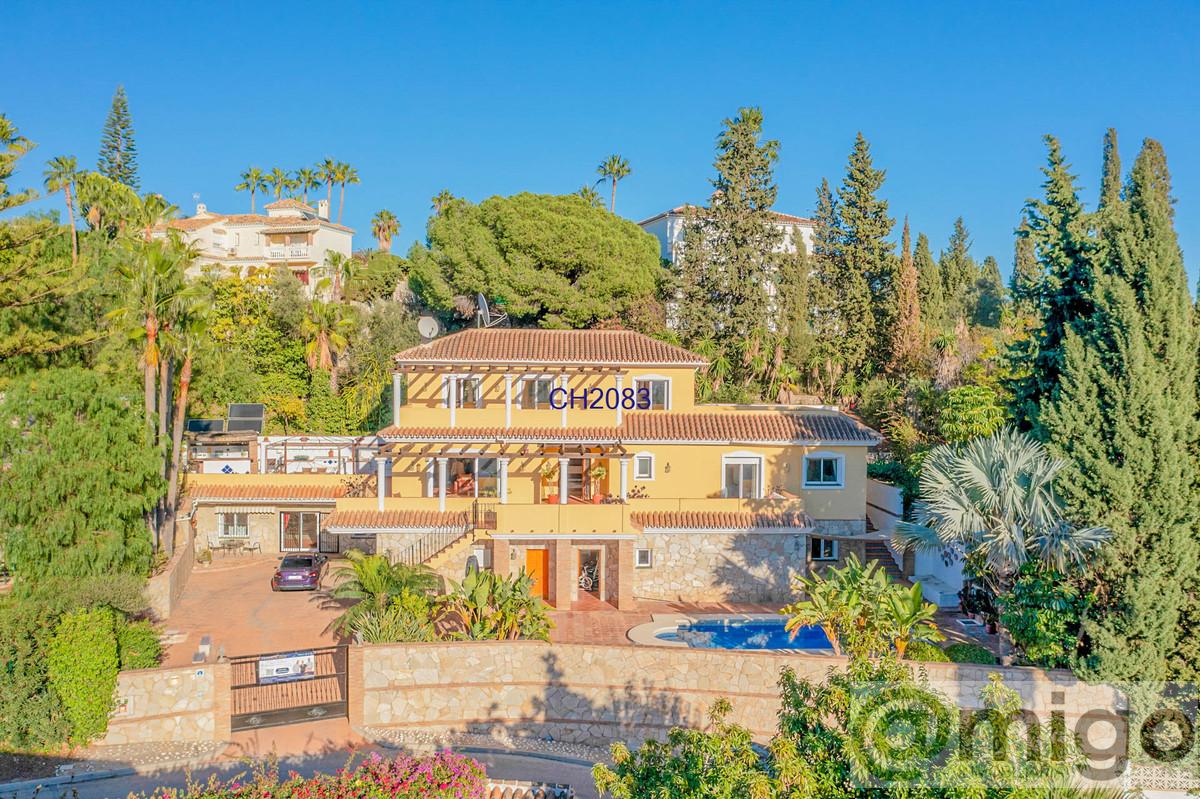 Продажа от

 Виллa на Mijas Costa