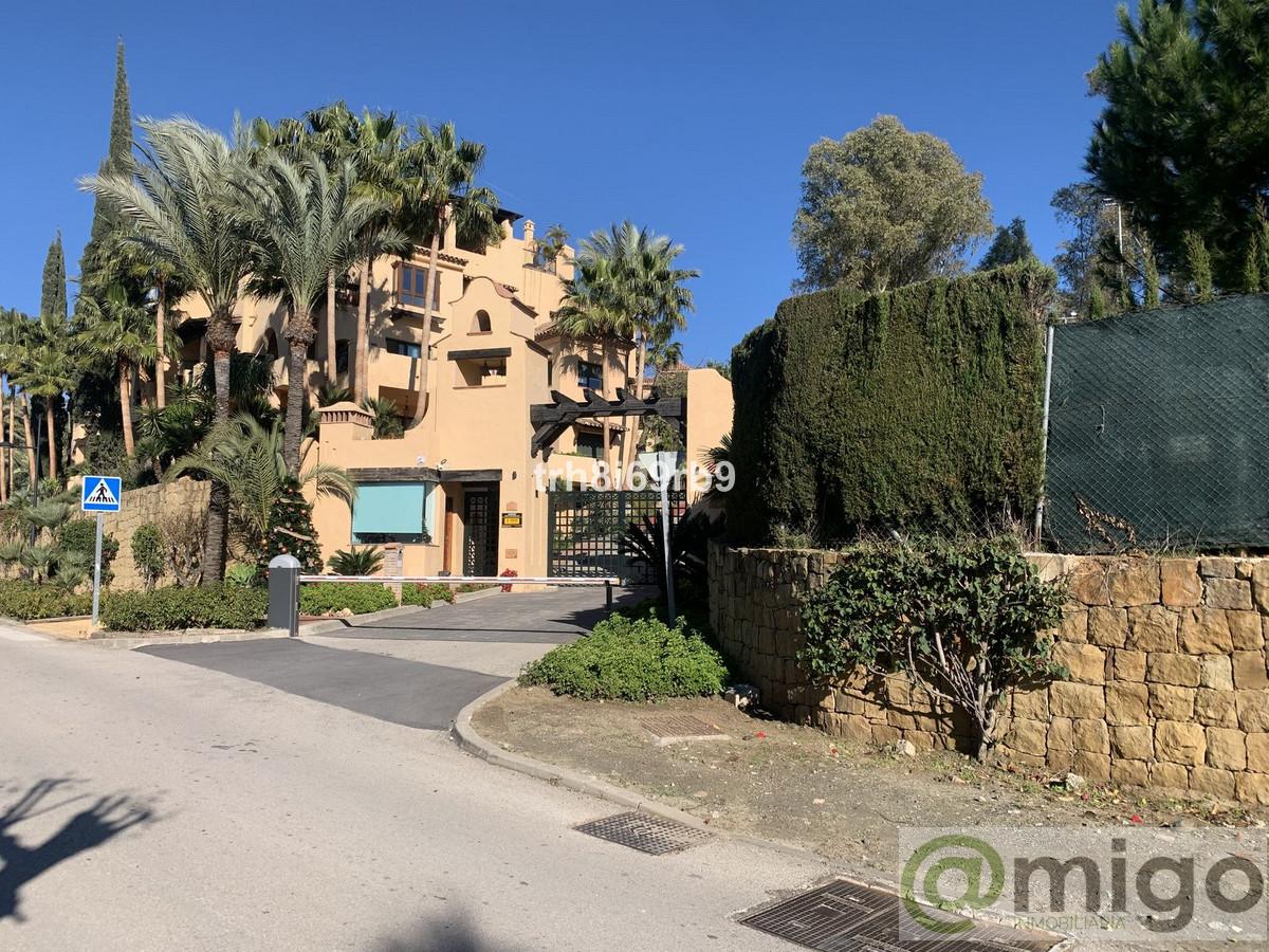 For sale of apartment in Marbella