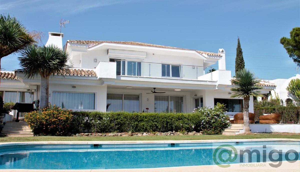 Venta de villa en El Paraiso