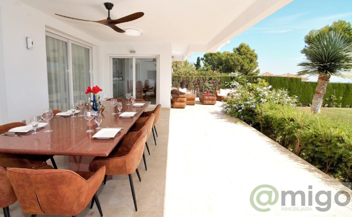 Venta de villa en El Paraiso