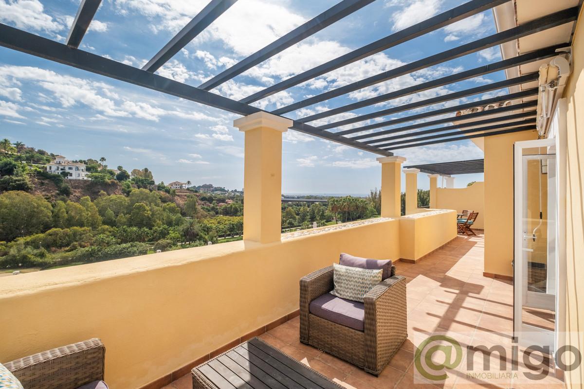 For sale of penthouse in Marbella