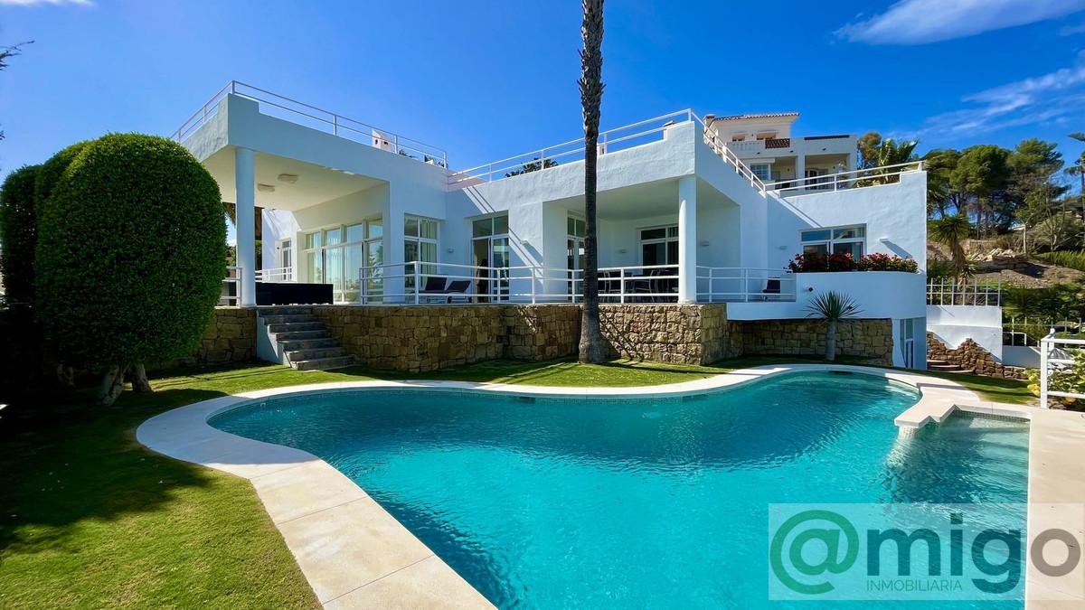 For sale of villa in Marbella