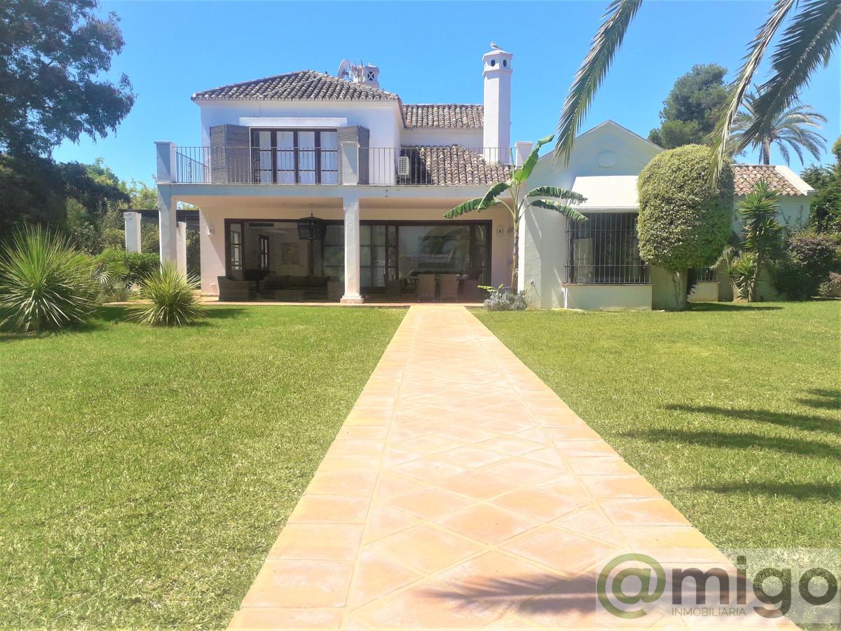 For sale of villa in Marbella