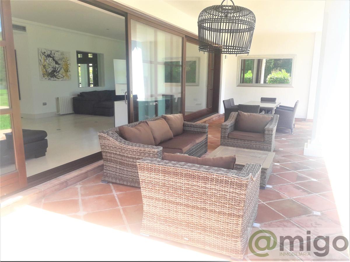 For sale of villa in Marbella