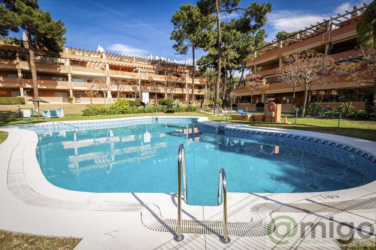 For sale of penthouse in Marbella