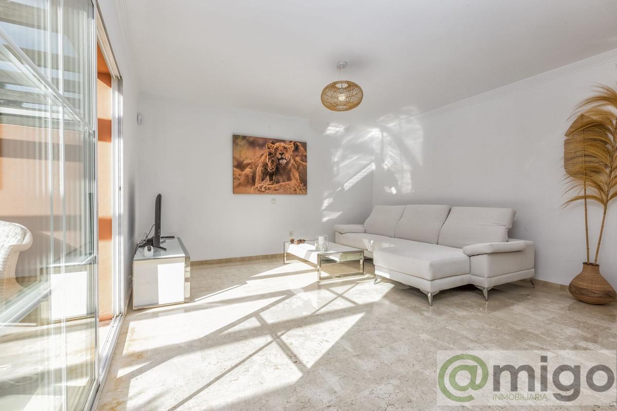 For sale of penthouse in Marbella