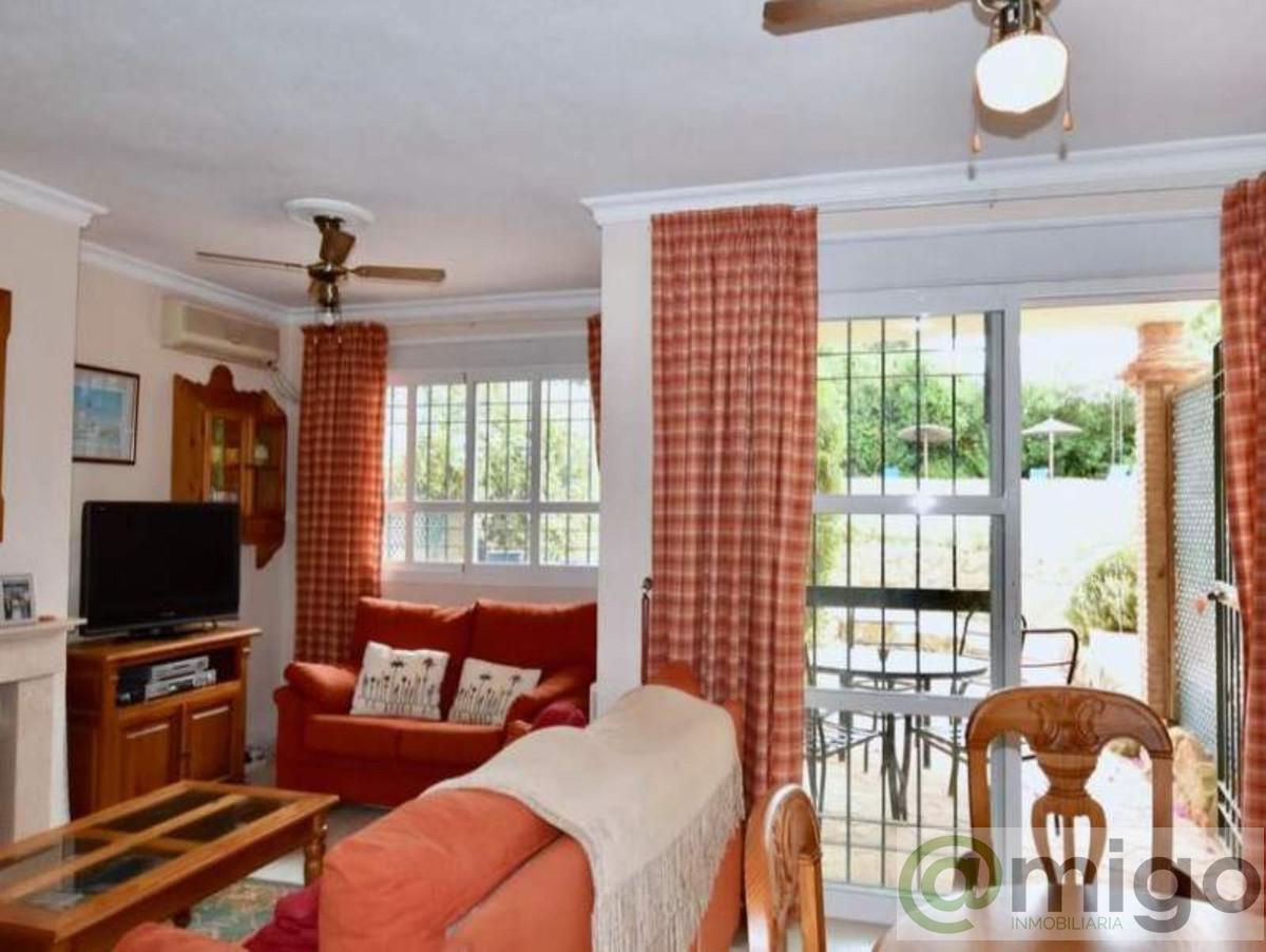 Venta de villa en La Duquesa