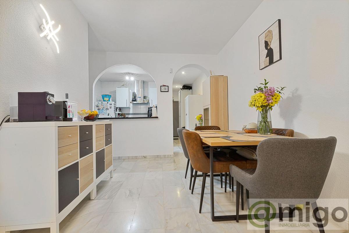 For sale of apartment in Calahonda