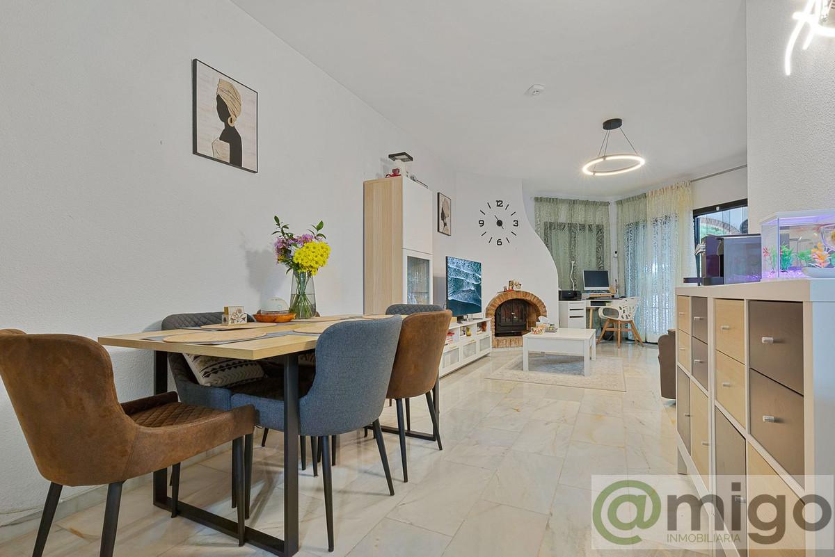 For sale of apartment in Calahonda