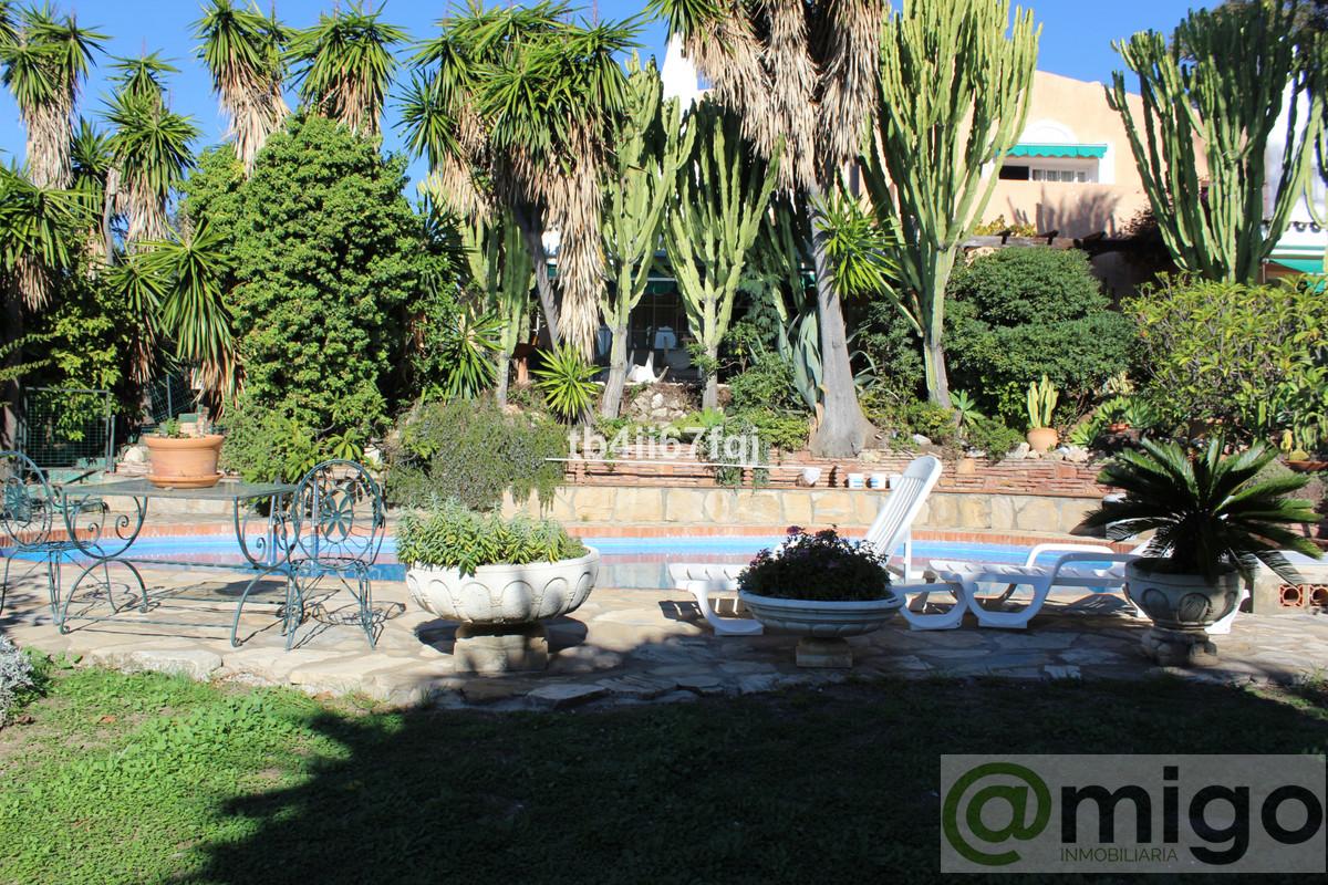 Venta de villa en Atalaya