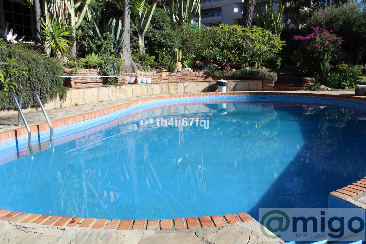 Venta de villa en Atalaya