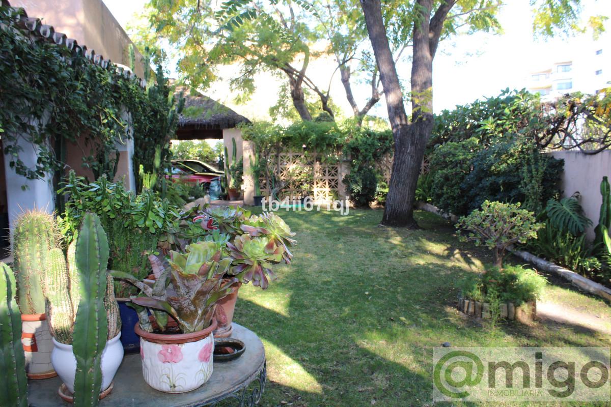 Venta de villa en Atalaya