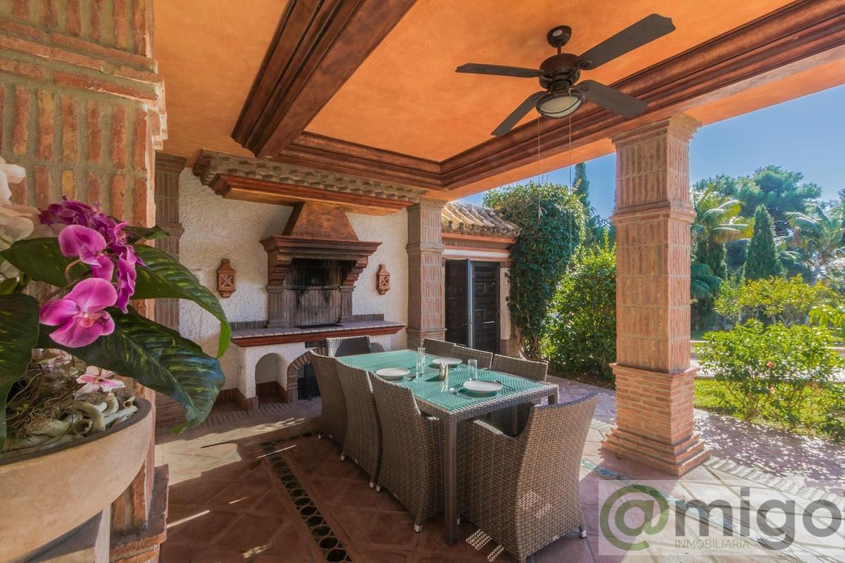 Venta de villa en Costabella