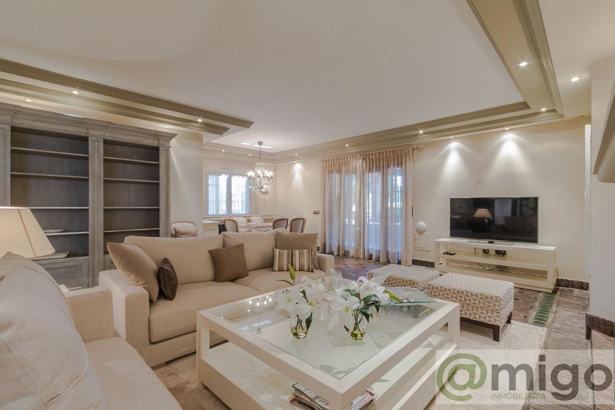 Venta de villa en Costabella